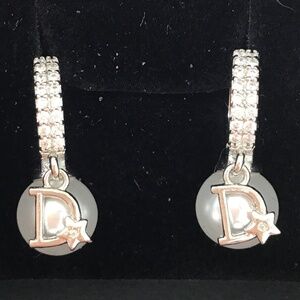 Beautiful light weight faux pearl + silver tone rhinestone earrings + box